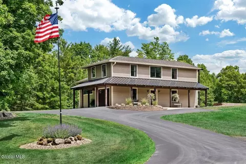 88 Garner Rd, Averill Park, NY 12018