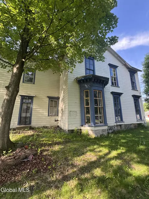 1 Griffin Ave, Hoosick Falls, NY 12090