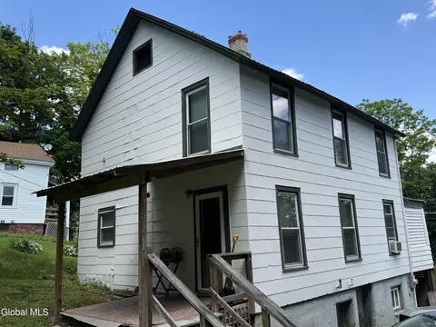 88 Saunders St, Whitehall, NY 12887