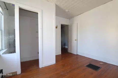 Bedroom - 417 Eleanor St, Schenectady, NY 12306 photo 8 of 8