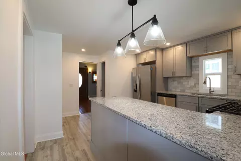 Entry Way - 417 Eleanor St, Schenectady, NY 12306 photo 2 of 2