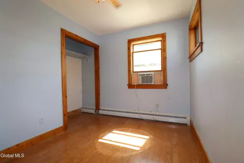 Bedroom - 417 Eleanor St, Schenectady, NY 12306 photo 1 of 8