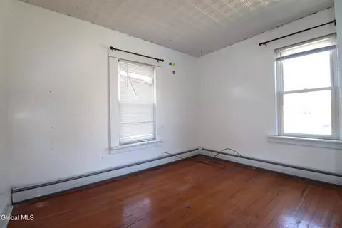 Bedroom - 417 Eleanor St, Schenectady, NY 12306 photo 6 of 8