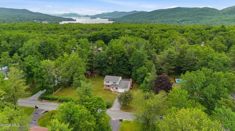 32 Kings Rd, Lake George, NY 12845
