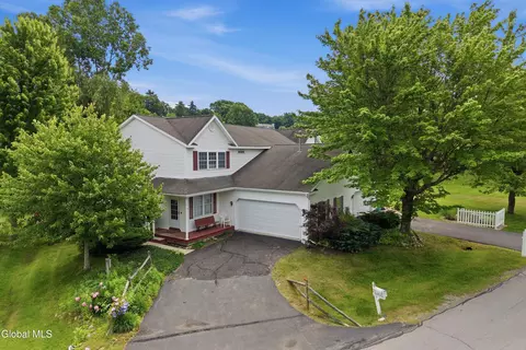 6 Make Your Own Way # B, Saratoga Springs, NY 12866