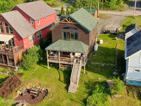 218 S Shore Rd E, Caroga Lake, NY 12032