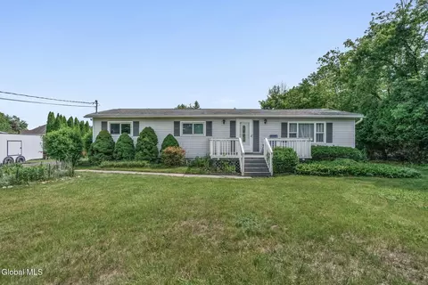 144 Haswell Rd, Latham, NY 12110