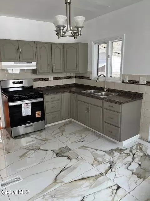 Kitchen - 26 Linden St, Schenectady, NY 12304 photo 1 of 1
