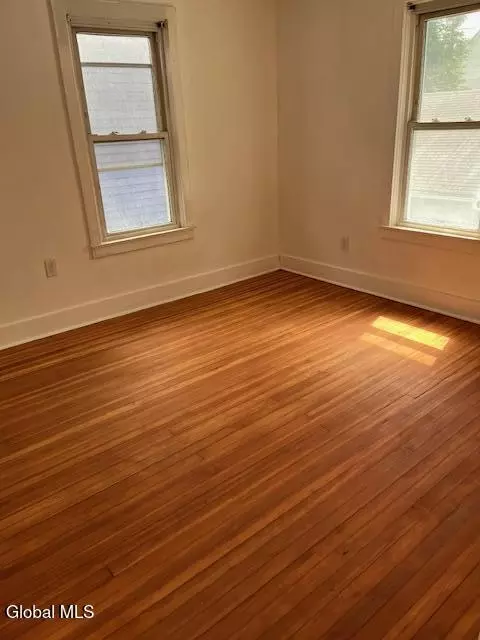 Bedroom - 26 Linden St, Schenectady, NY 12304 photo 2 of 2