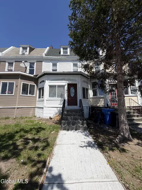 2 Manning Sq, Albany, NY 12206