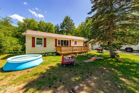 315 Angel Rd, Corinth, NY 12822
