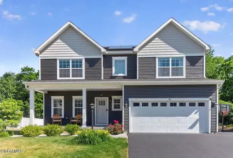 38 Wyatts Cir, Rensselaer, NY 12144