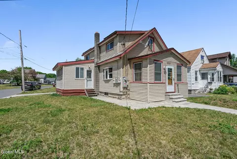 3037 Cox Ave, Rotterdam, NY 12306