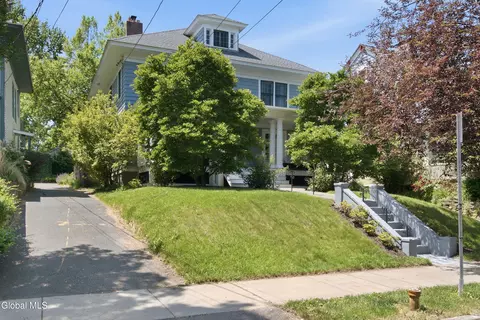 571 Providence St, Albany, NY 12208