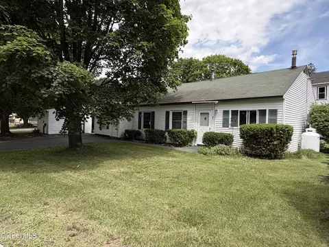 65 Highland St, Ticonderoga, NY 12883