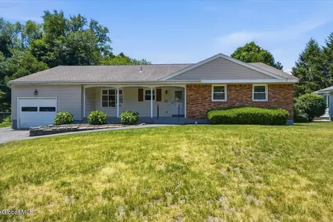 19 Ethel Dr, Albany, NY 12211