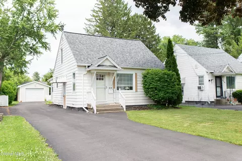 618 Orlinda Ave, Scotia, NY 12302