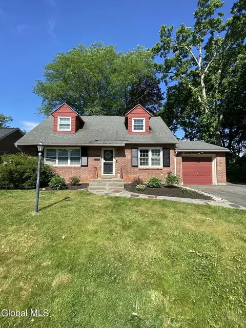 1259 Waverly Pl, Schenectady, NY 12308