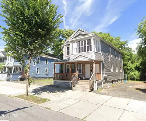 199 N Lake Ave, Albany, NY 12206