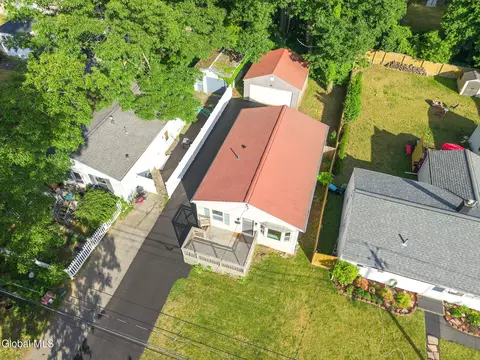 View/Area - 420 Chiswell Rd, Schenectady, NY 12304 photo 1 of 1
