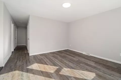 Entry Way - 420 Chiswell Rd, Schenectady, NY 12304 photo 1 of 2