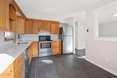 Kitchen - 420 Chiswell Rd, Schenectady, NY 12304 photo 3 of 4