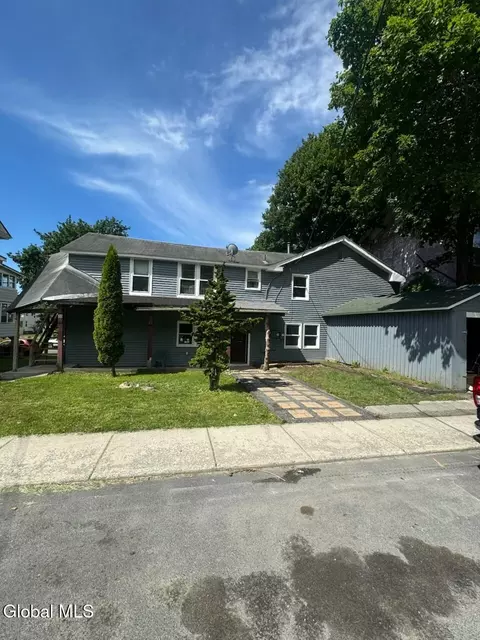 14-16 Williams St, Whitehall, NY 12887