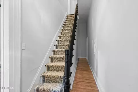 Entry Way - 45 Front St, Schenectady, NY 12305 photo 3 of 6