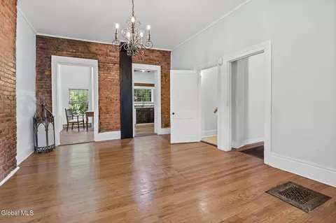 Dining - 45 Front St, Schenectady, NY 12305 photo 2 of 4