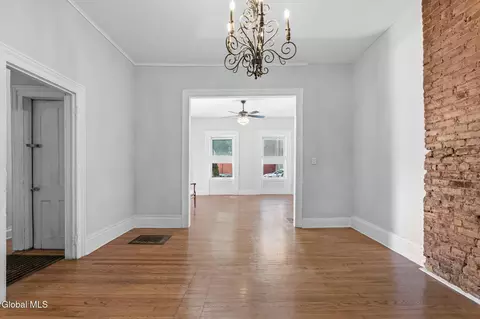Dining - 45 Front St, Schenectady, NY 12305 photo 4 of 4