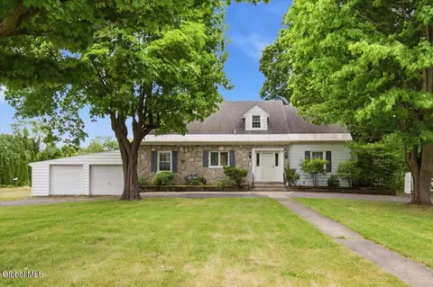 107 Van Rensselaer Blvd, Albany, NY 12204