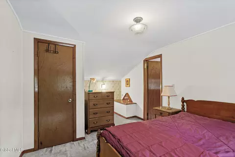 Bedroom - 24 Ellen Ln, Schenectady, NY 12302 photo 7 of 9