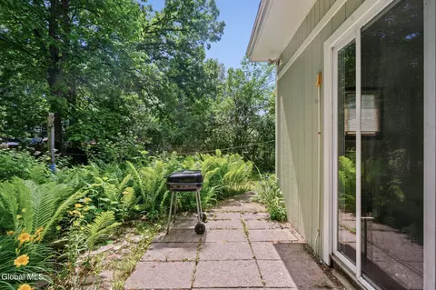 Exterior - 24 Ellen Ln, Schenectady, NY 12302 photo 4 of 11
