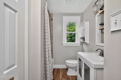 Bath - 1788 Devendorf Rd, Schenectady, NY 12303 photo 1 of 5