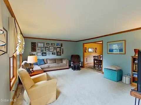 Living - 216 Anthony Rd, Clifton Park, NY 12065 photo 4 of 5