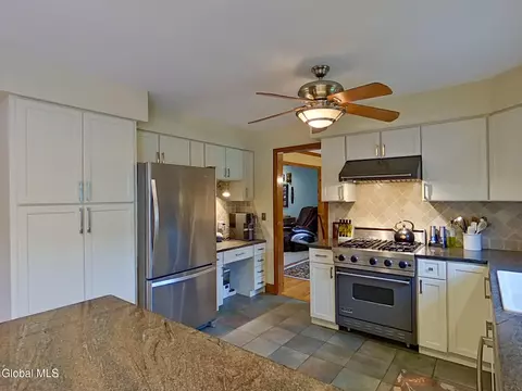 Kitchen - 216 Anthony Rd, Clifton Park, NY 12065 photo 2 of 3