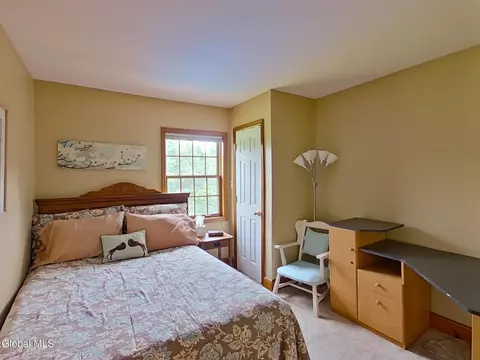 Bedroom - 216 Anthony Rd, Clifton Park, NY 12065 photo 7 of 7