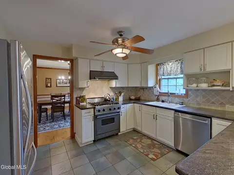 Kitchen - 216 Anthony Rd, Clifton Park, NY 12065 photo 3 of 3