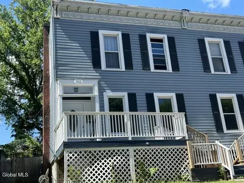 90 Pawling Ave, Troy, NY 12180