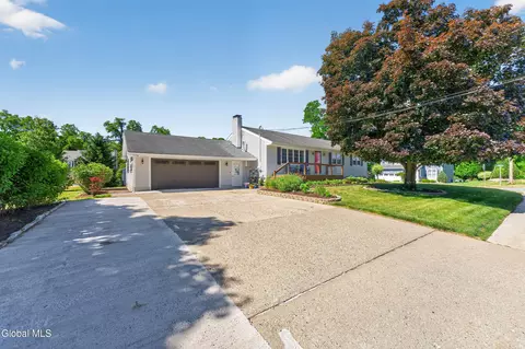 521 Russell Rd, Albany, NY 12203