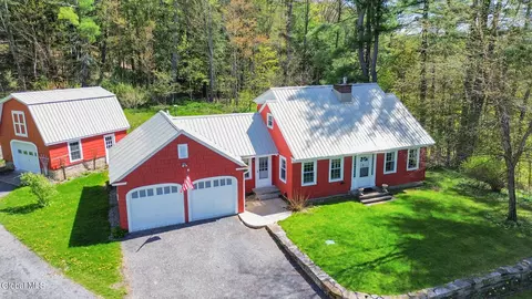 192 Steele Ave Ext, Gloversville, NY 12078