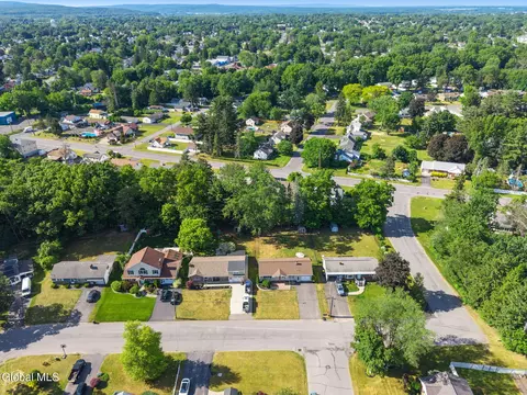 View/Area - 6 Bertone Dr, Schenectady, NY 12306 photo 4 of 5