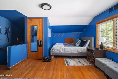 Bedroom - 6 Bertone Dr, Schenectady, NY 12306 photo 4 of 4