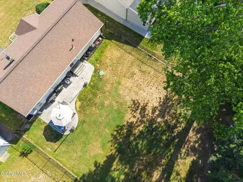 View/Area - 6 Bertone Dr, Schenectady, NY 12306 photo 1 of 5