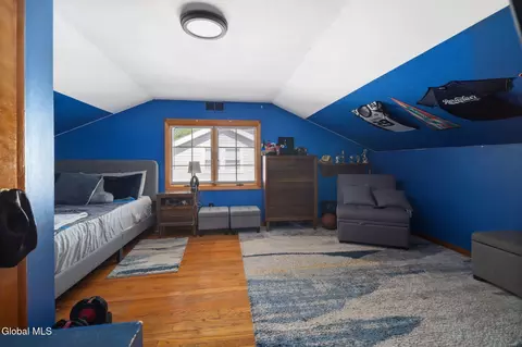 Bedroom - 6 Bertone Dr, Schenectady, NY 12306 photo 3 of 4