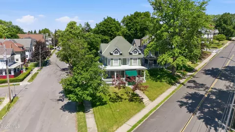 202 Market St, Amsterdam, NY 12010