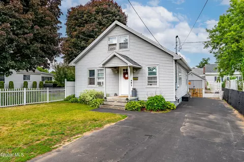 3256 Williams St, Schenectady, NY 12306