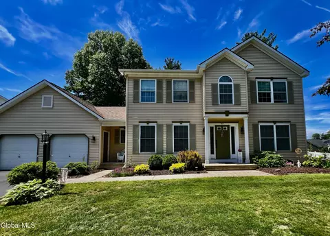 53 Native Dancer Ln, Saratoga Springs, NY 12866
