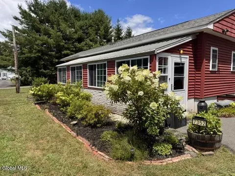 7352 Church Rd, Schenectady, NY 12306
