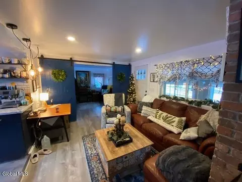 Living - 7352 Church Rd, Schenectady, NY 12306 photo 1 of 3